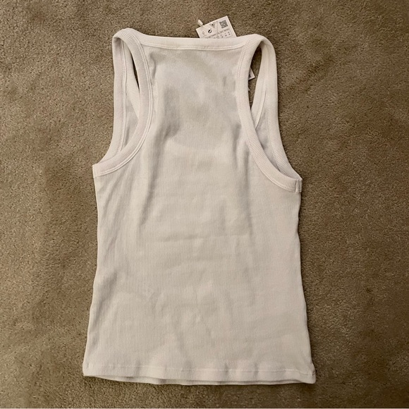 White basic tank top - Picture 3 of 3